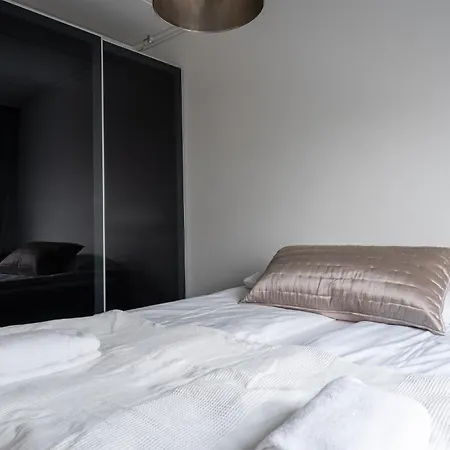 Very Apartment, 1br, Private Sauna, Ocean View From Balcony Appartamento